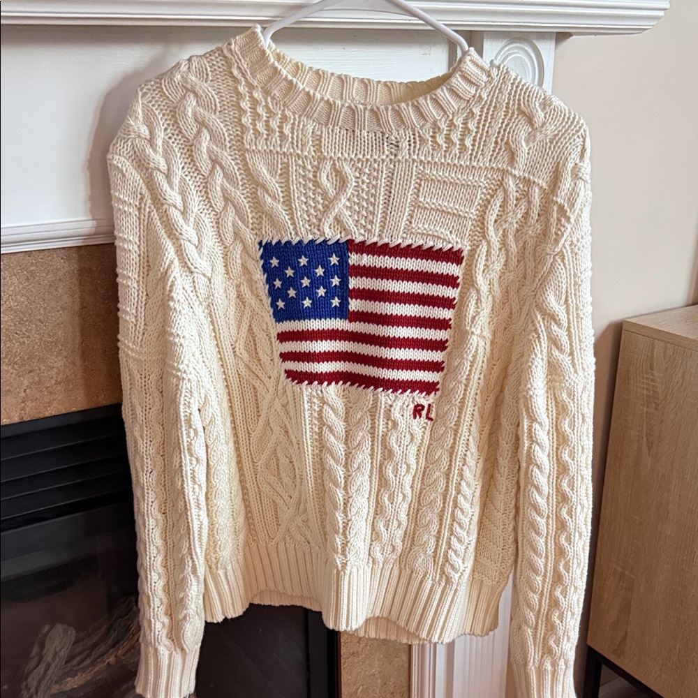 Ralph Lauren Cream Cable Knit Sweater with Flag Design - Picture 2 of 4